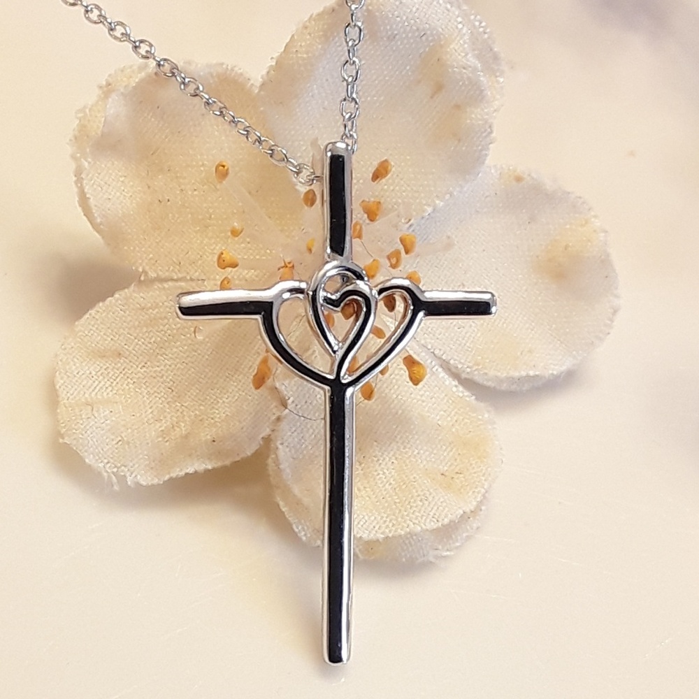 NEW S925 Heart Song Cross Necklace
